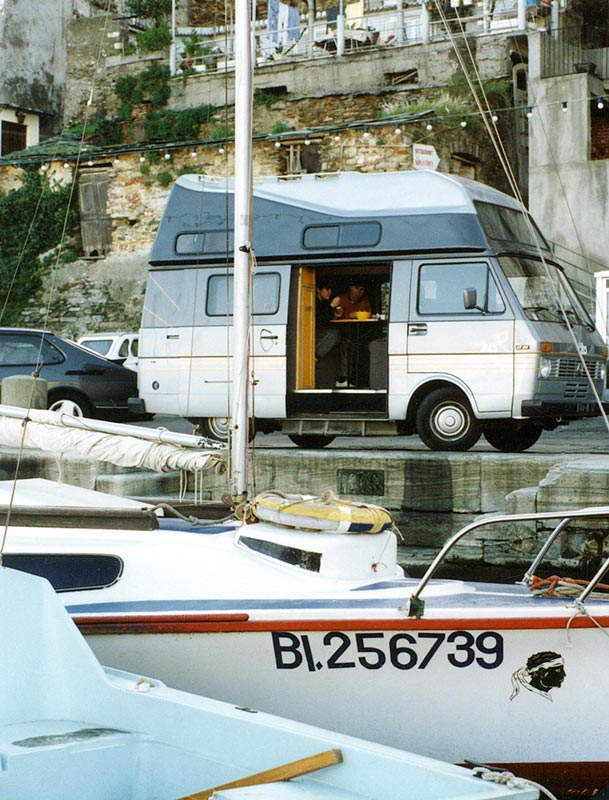 BASTIA :
                    pique-nique dans l'Aigle sur le Vieux Port