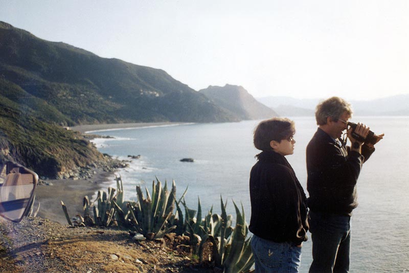 ALBO :
              Jean-Paul et Juliette filment la côte avant NONZA