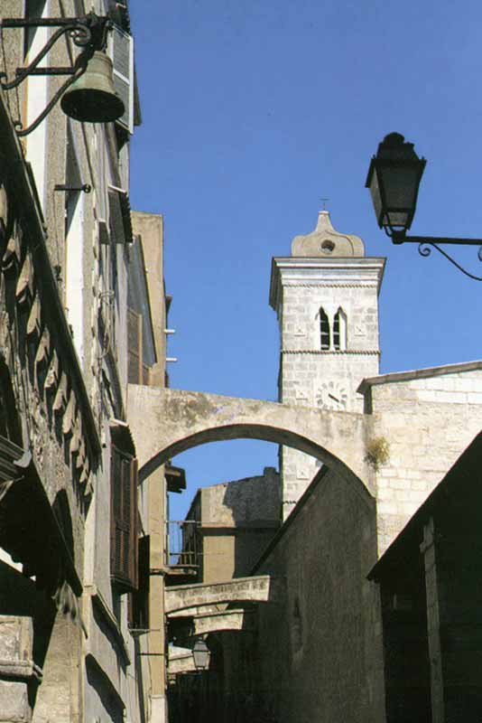 Bonifaccio : rue du Palais