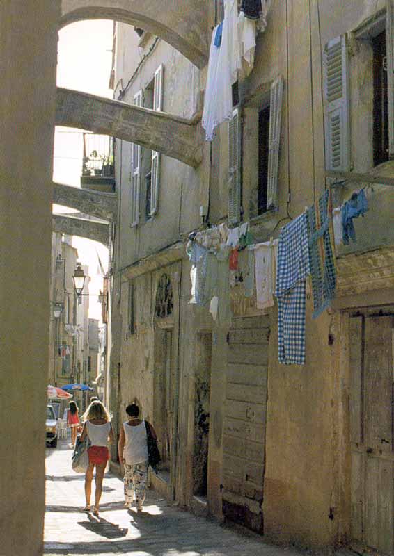 Bonifaccio-arcades-rue-du-St-Sacrement