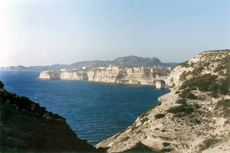 Bonifaccio-depuis-le-cap-Perdussato