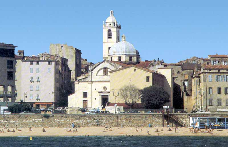 Ajaccio : bvd Lantivy et la cathédrale