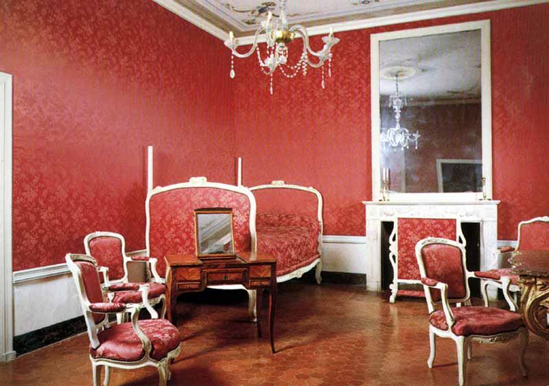 Ajaccio-Casa-Buonaparte-chambre-de-Letizia