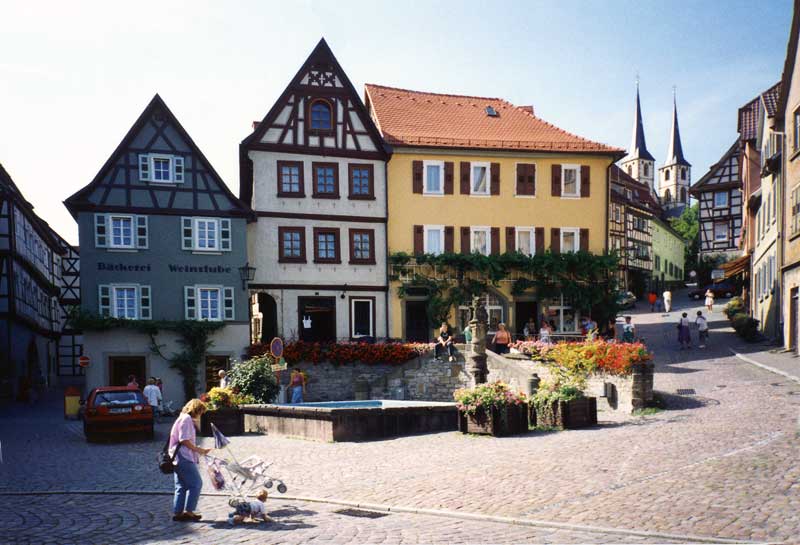 Bad Wimpfen : Place de la Fontaine de l'Aigle