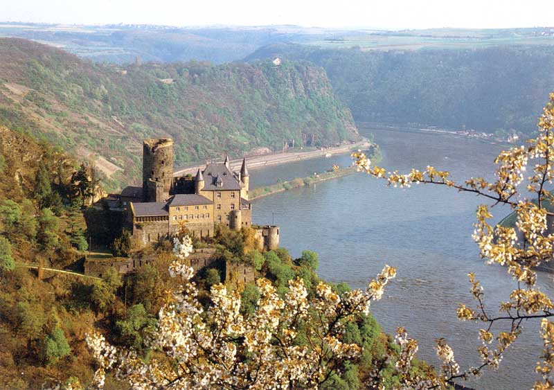 St-Goarhausen et le burg Katz