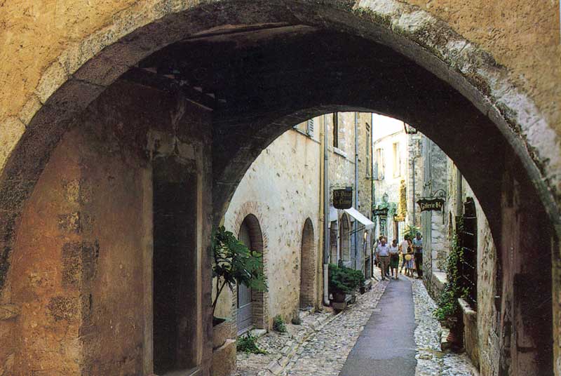 St-Paul-de-Vence : rue Grande