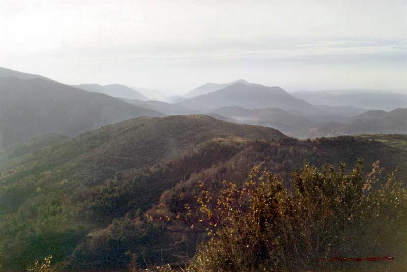 Madone d'Utelle panorama embrumé vers le Sud