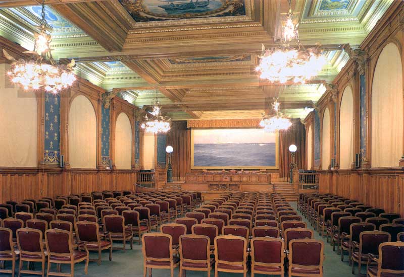 Salle de conférence du Musée océanographique de
                  Monaco