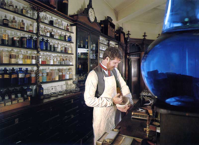 Chez le
                  pharmacien