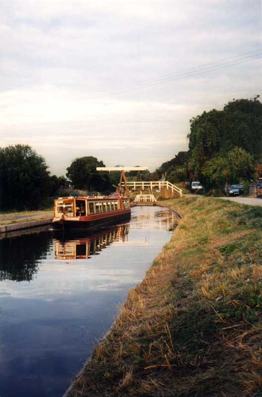 Pique-nique au bord du canal à Fron Cysyllte