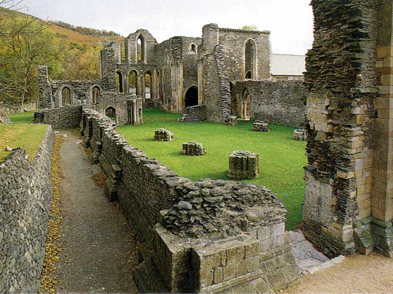 valle-crucis-choeur