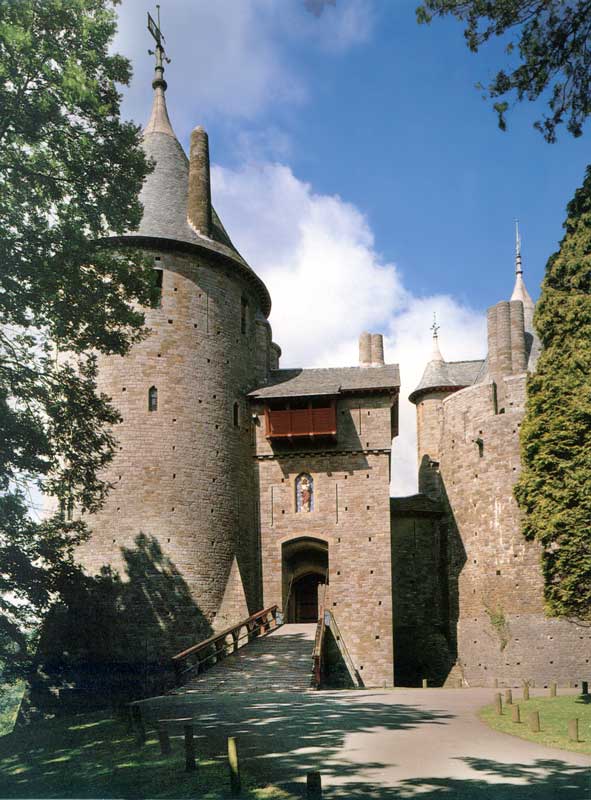 Entrée de
                Castle Coch