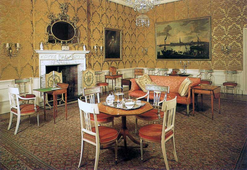 Dyrham Park : drawing-room (bureau)