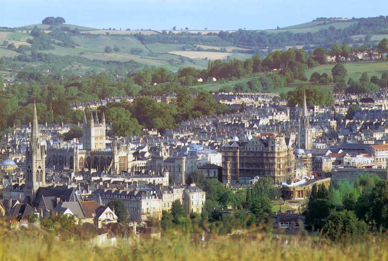Le site de Bath
              dans la vallée de l'Avon