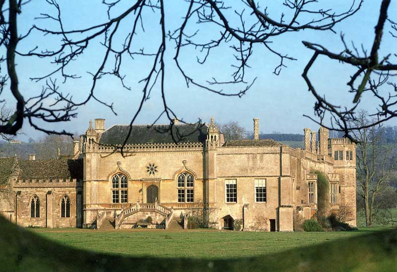 Lacock-Abbey-facade