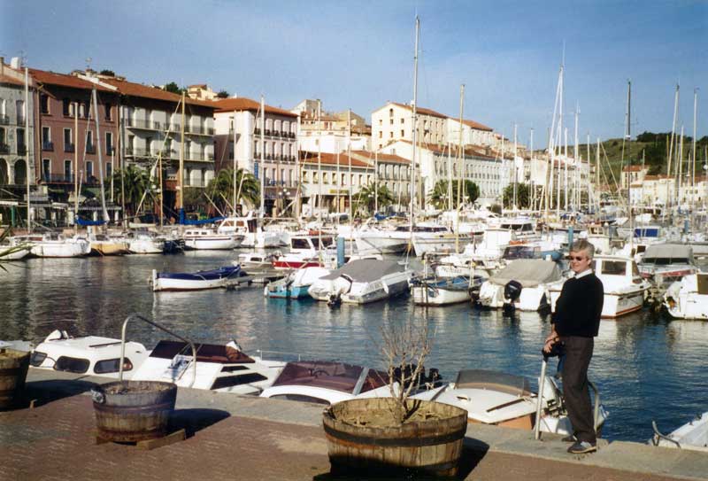 Jean-Paul sur le quai du port de plaisance de
                  Port-Vendres