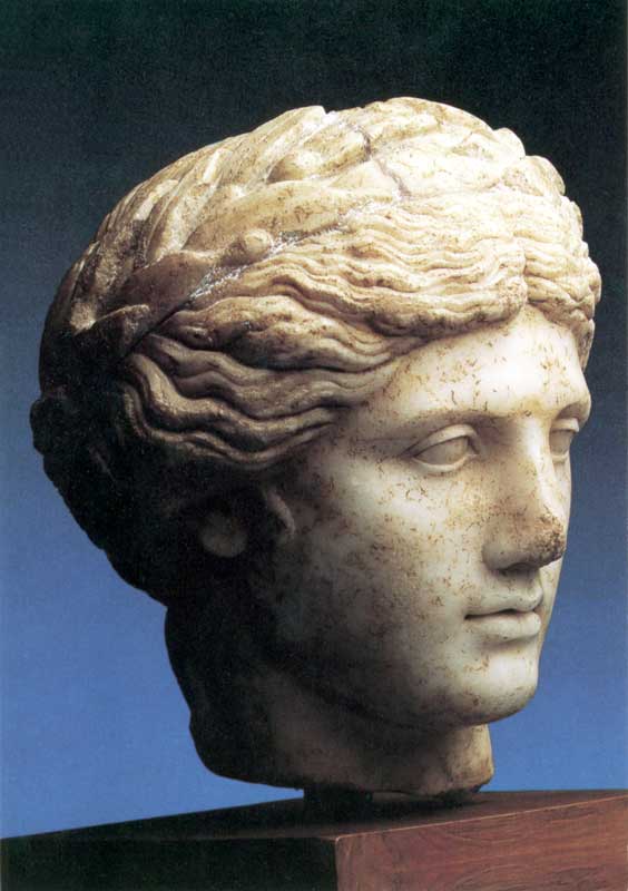 Tête
                  d'Apollon en marbre, IIème siècle ap. JC