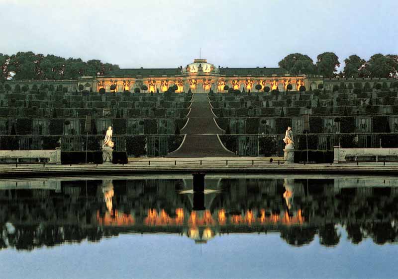 postdam-sans-souci-bassins-devant-chateau