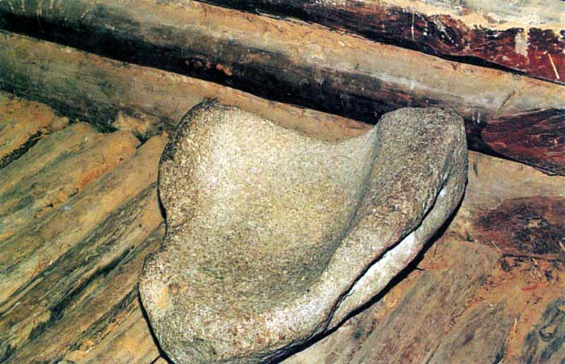 Biskupin : meule à grain