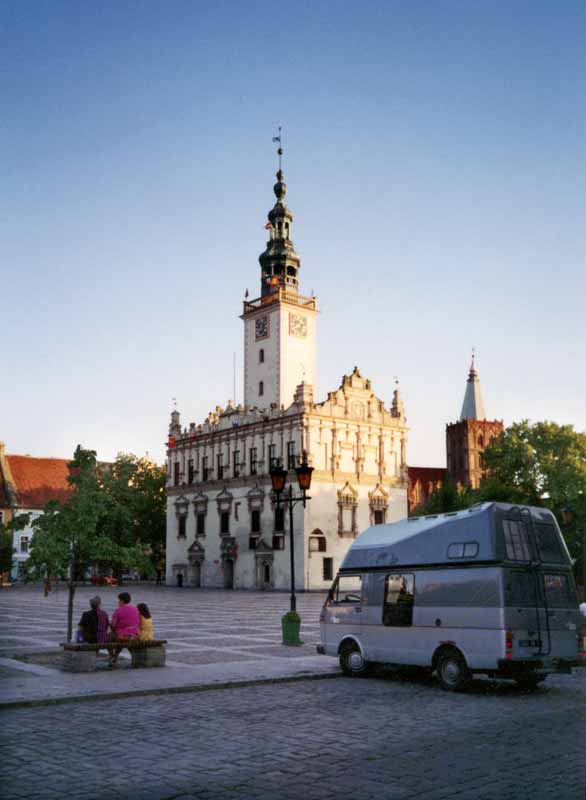Chelmno-la-rynek-&-l'Hotel-de-ville
