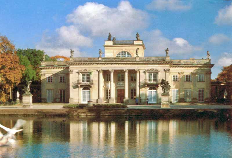 Warsawa : le Palais sur l'eau (1776) dans le Parc
          Lasienki en fin d'apèrs-midi