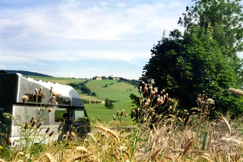 Campagne entre Carpathes et Sudètes