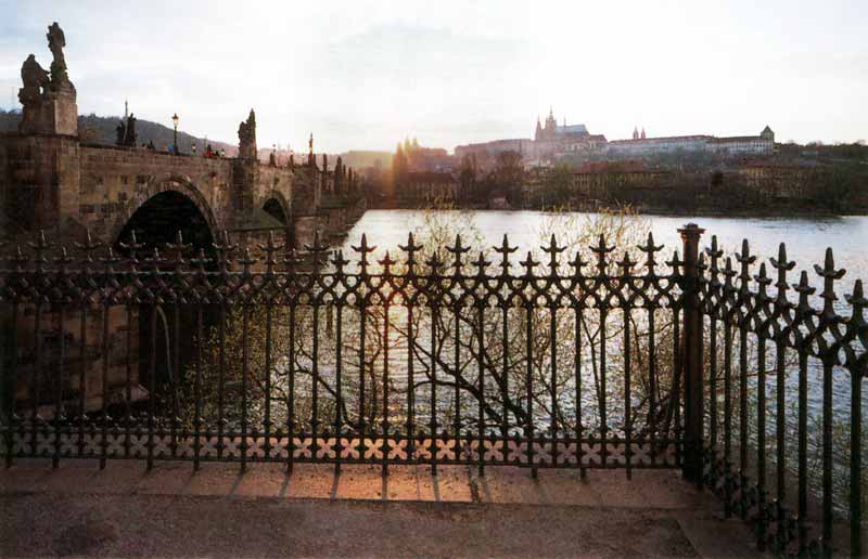 Prague
      : vue sur le Pont Charles et la Vltava