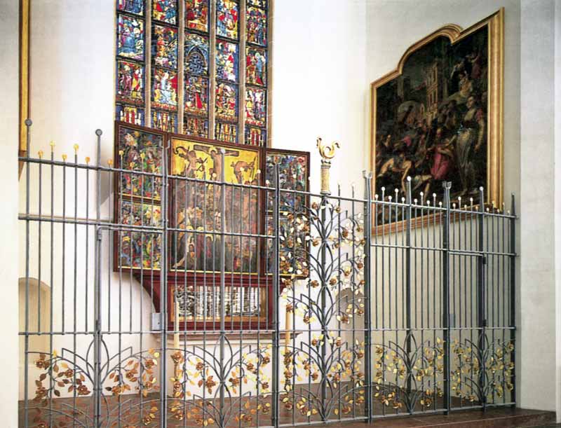 munich-frauenkirche-retable-crucifixion