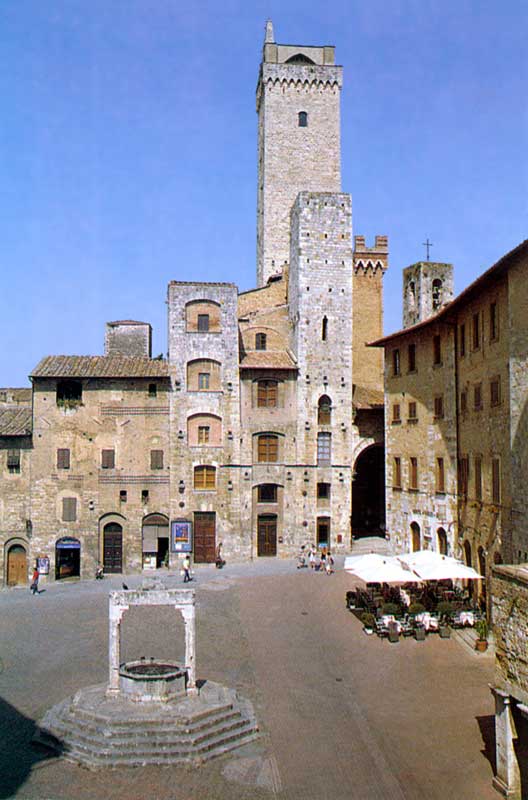 Place de la Citerne et Tour du Podestat
