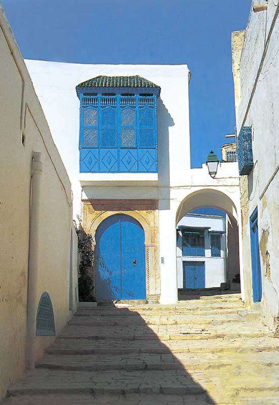 Sidi Bou
                Saïd : rues en escalier
