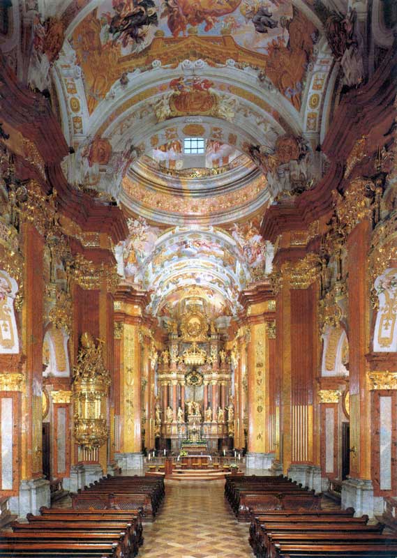 Nef de
                  l'abbatiale de Melk