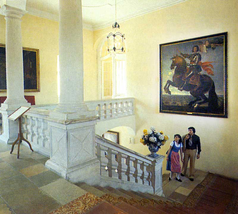 Escalier du château de Harrach