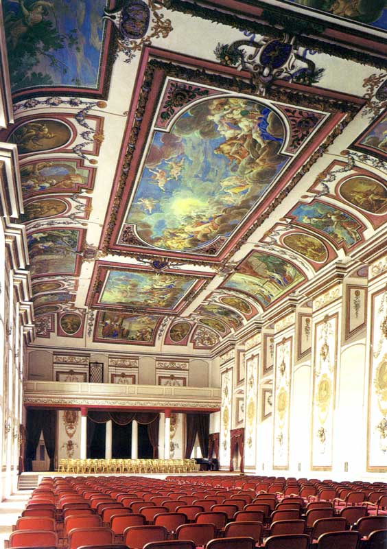 Grande
              salle Haydn du château des Esterhazy à Eisenstadt