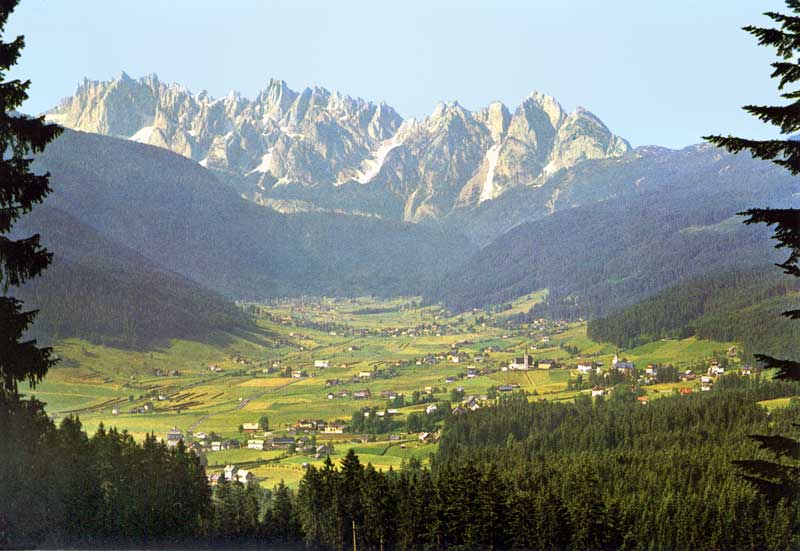 Route dans le
                Gosautal