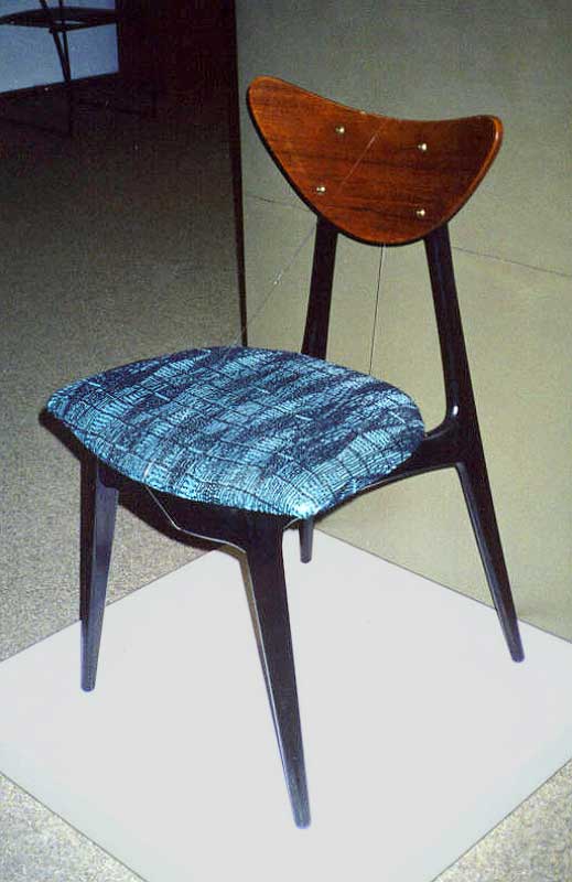 Chaise scandinave typique