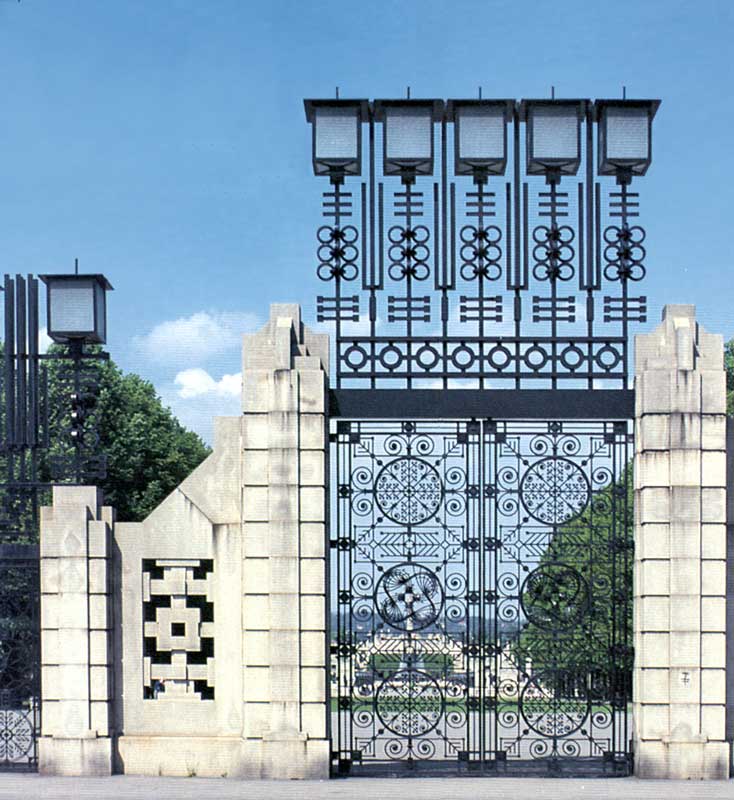 Oslo : le
              Grand Portail du parc Vigeland