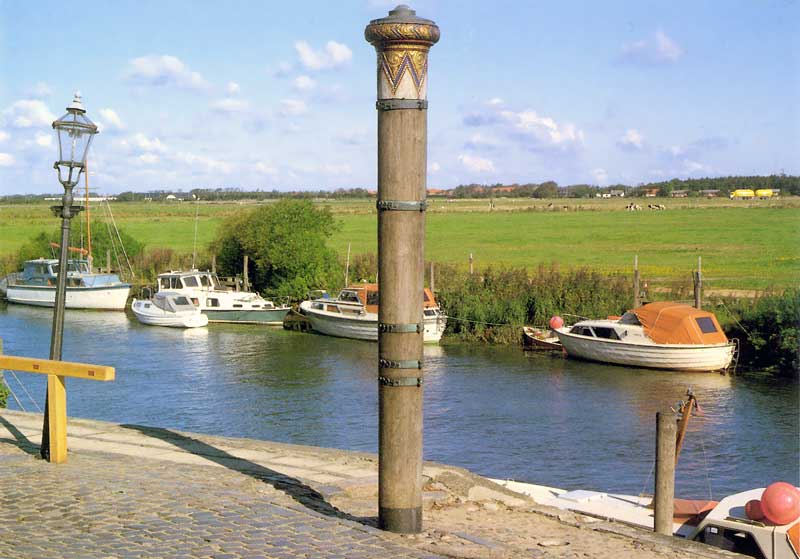 Le poteau sur le quai de
      Ribe