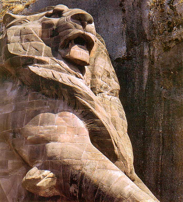 Belfort-le-lion-par-Bartholdi-de%CC%81tail
