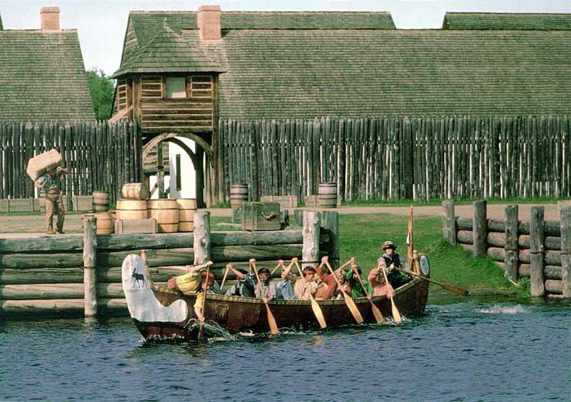 Old-Fort-William : départ d'un canot de Voyageurs