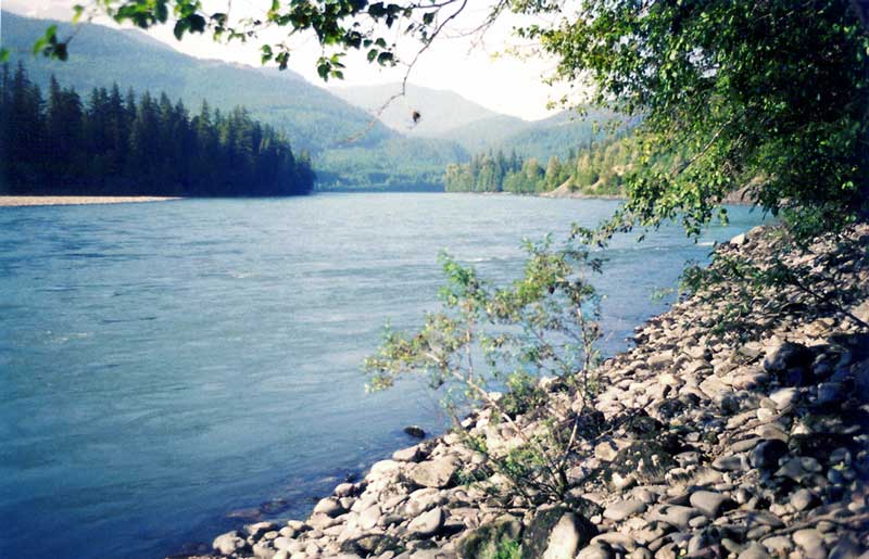 Piquenique au bord du Skeena