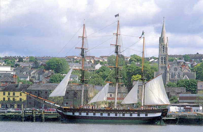Le Dunbrody au quai de New Ross