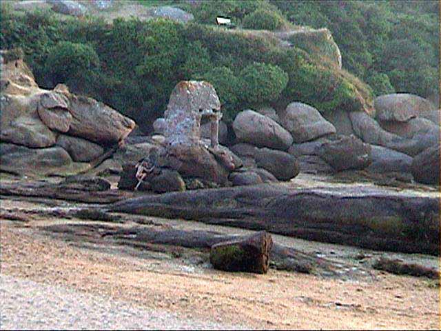 Ploumanach : l'oratoire sur la plage