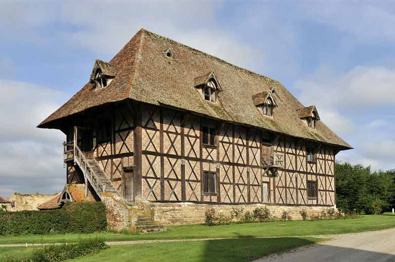 Grange-aux-dimes-du-chateau-du-Riau