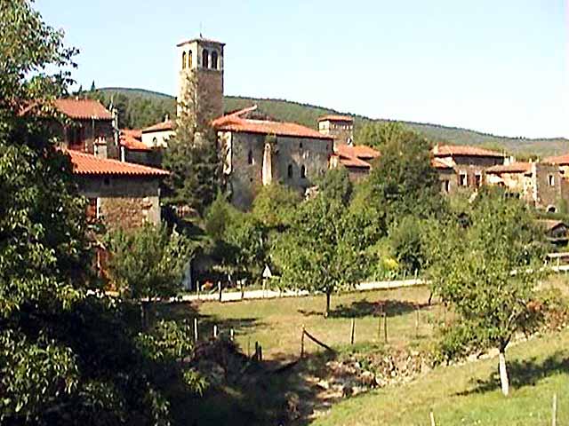 Ste-Croix-Jarez le vilage