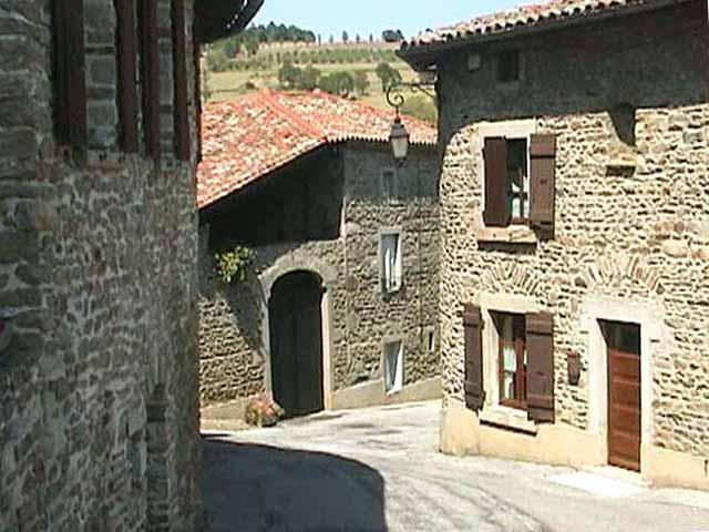 Une rue
              typique de St-André-la-Côte