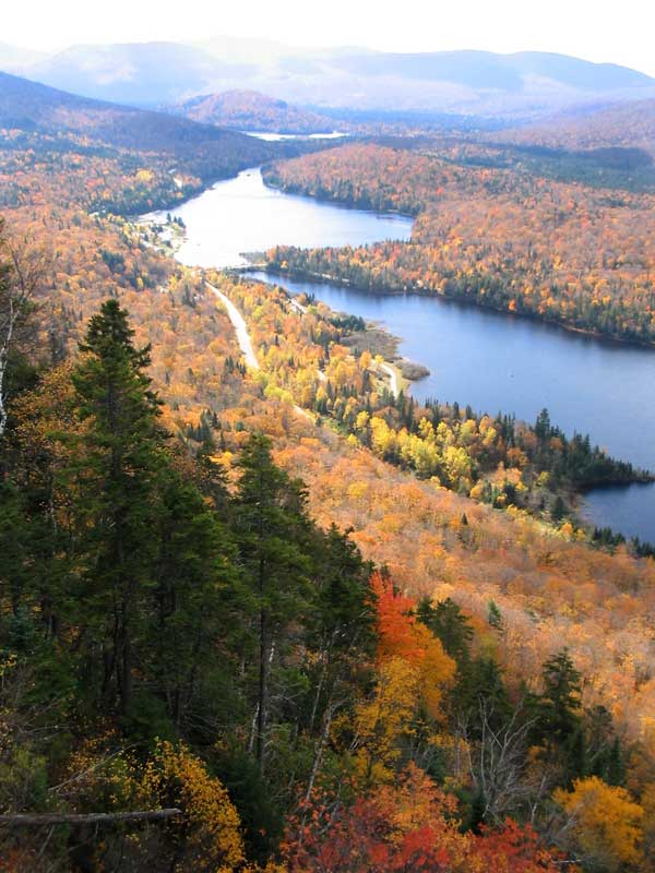 Mt-Tremblant : la Roche, vue vers le sud