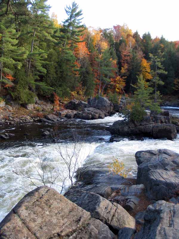 Rawdon: le torrent au-dessus-de-la-chute
