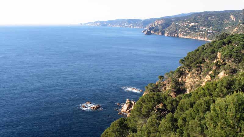 La côte vers le Sud depuis la chapelle de Sant Elm