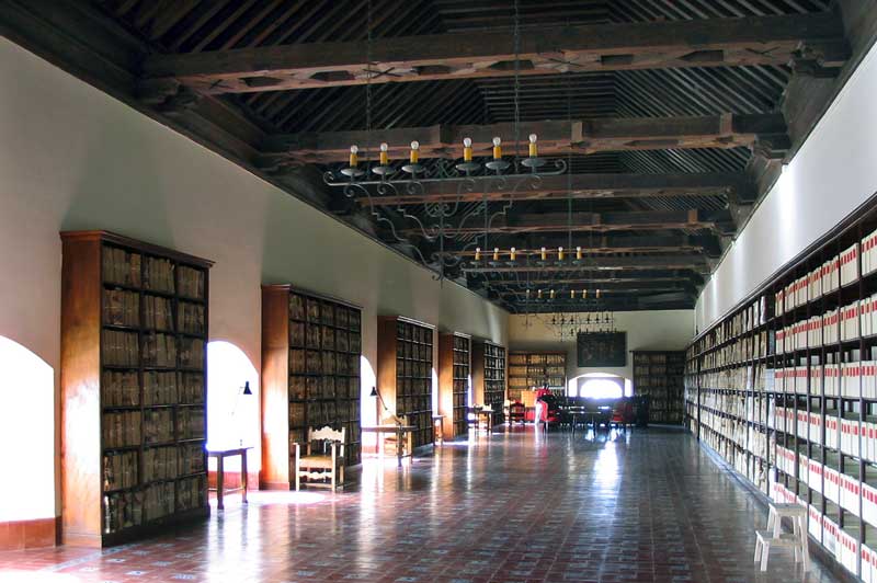Palacio de las Cadenas : salle des archives