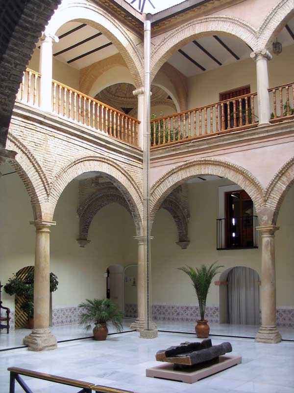 Patio du Palacio Villardompardo